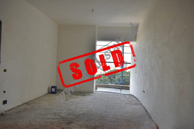 Apartament 2+1 for sale at Arlis Complex, near Farmacia 10, in Tirana, Albania.
The apartment is po